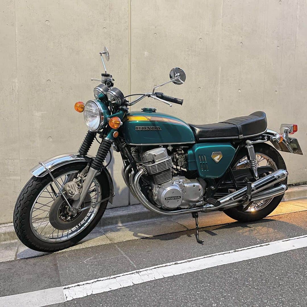 菊地智義さんのインスタグラム写真 - (菊地智義Instagram)「もうすぐ車検切れるみたいです。 2年経つの早いな… もうバイクのない人生は考えられないな。 #HONDA #cb750four #k0 #最高のストレス解消」9月29日 23時18分 - potatokikuchi2