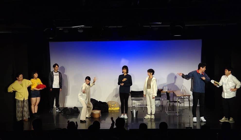 吉本新喜劇さんのインスタグラム写真 - (吉本新喜劇Instagram)「バリ4 鮫島幸恵・吉岡友見リーダー回に お越しいただいた皆さま ありがとうございました🙇‍♀️🙇‍♂️  写真を見返しているだけでじわじわきますが、、 いかがでしたでしょうか？ 会場の熱気が凄かったですね♨️  次回は11/17(金)20:30〜行います⚡️ ぜひお越しください😊」9月29日 23時44分 - yoshimotoshinkigeki