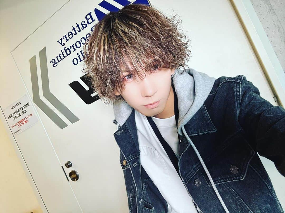 TAKUMA さんのインスタグラム写真 - (TAKUMA Instagram)「宏一さんバースデーライブありがとうございました！！  やってる側なのに爆笑できたライブでした！  皆様楽しんでいただけたでしょうか？？  最高の9月バースデー月間でした🔥  皆様ありがとうございましたー！！  #たんさん #ギルド」9月29日 23時45分 - tan_tan_dayo