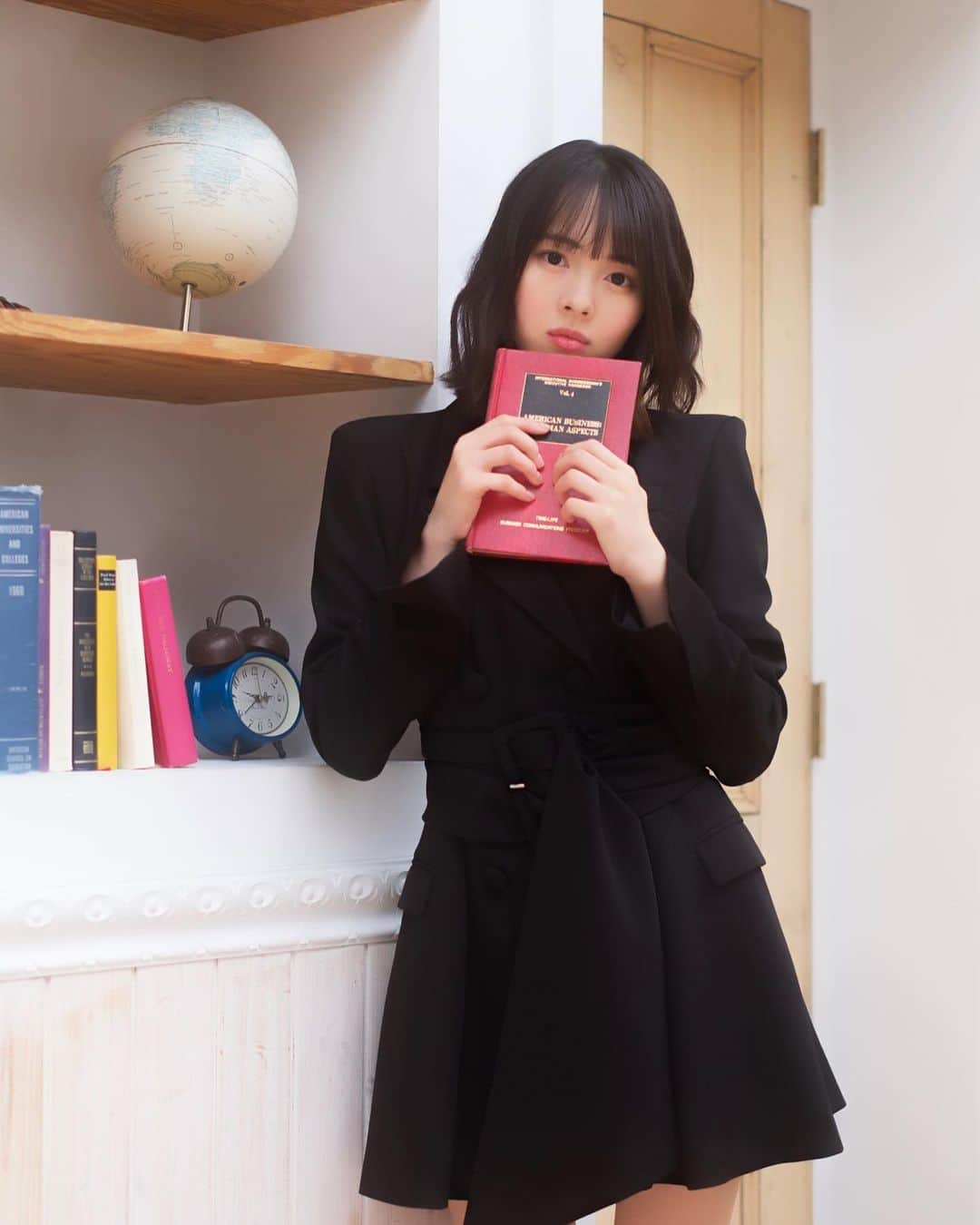 神南里奈さんのインスタグラム写真 - (神南里奈Instagram)「おすすめの本ありますか？」9月29日 15時36分 - kannami_rina