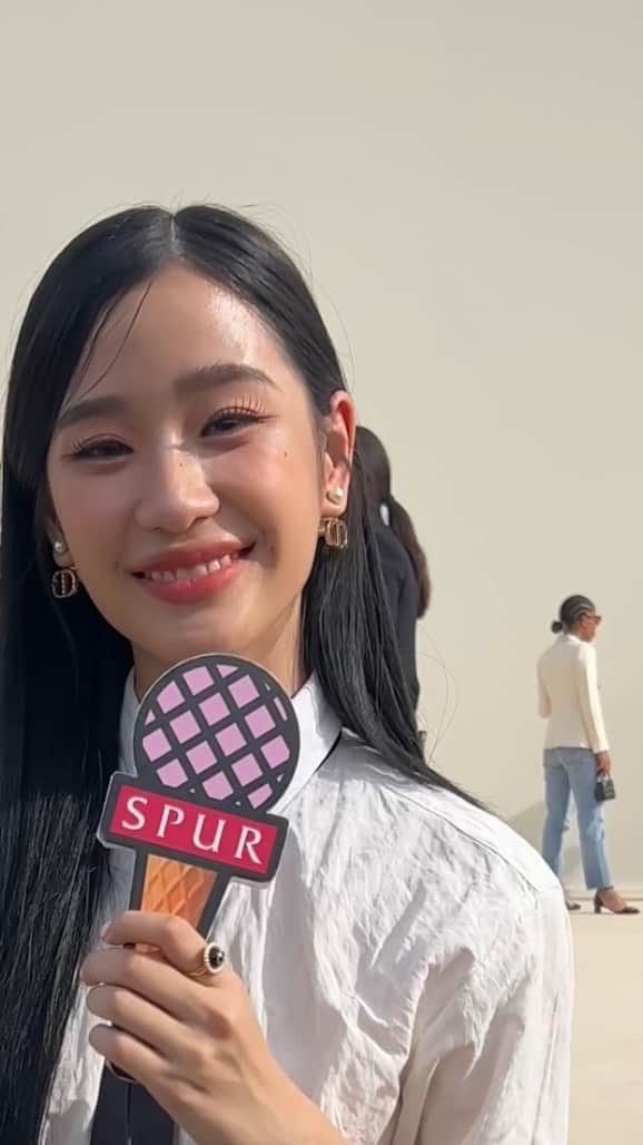 のインスタグラム：「Dior 2024春夏コレクションに、タイ版『花より男子』にも出演したトゥ（トンタワン・タンティウェーチャクン）が来場！💐  #ディオール  #Dior  #DiorSS24  #DIORSS24xTu #tontawan_t #tontawan #DiorXTu #ParisFashionWeek  #PFW」