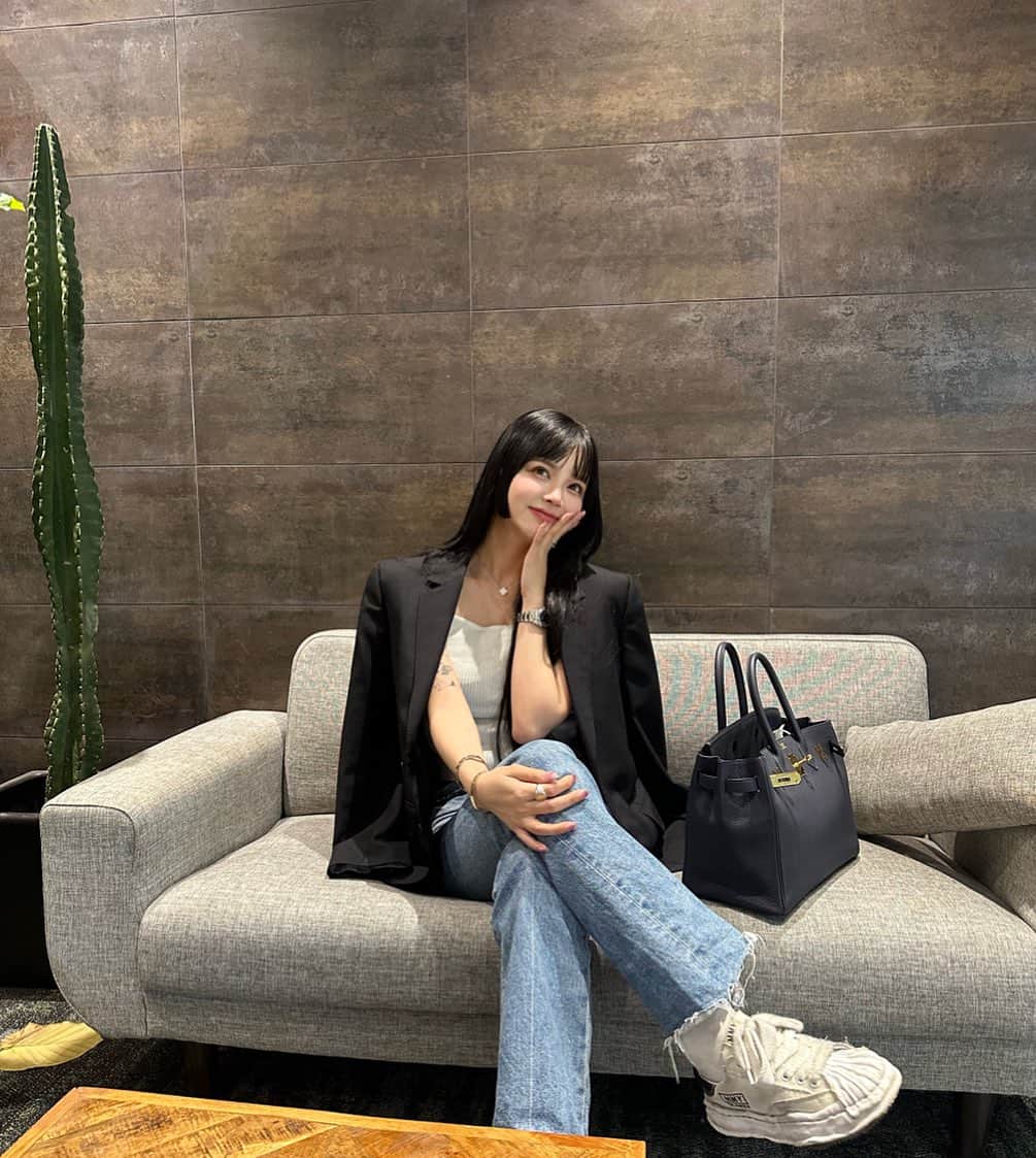仲本莉絵瑠のインスタグラム：「金曜日終わりーーーー❣️」