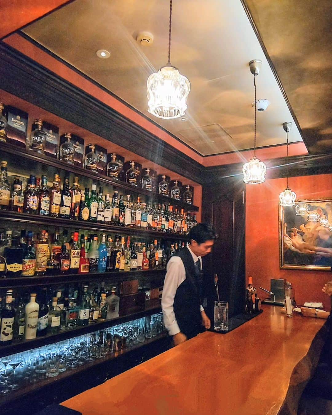 市川みかさんのインスタグラム写真 - (市川みかInstagram)「@bar_hoshi_iris BAR 保志 IRIS  お洒落なカクテル＆ラグジュアリーなお食事＆落ち着いた店内。  大好物の馬肉と生レバーを堪能させていただきました😊 夢の様な時間でした✨  　 #bar保志iris #銀座 #ginza #bar #cocktail #luxury #delicious #gourmet #Instafood #foodies #foodphotography #foodpics #foodgram #foodstagram」9月29日 16時49分 - ichikawa_mika