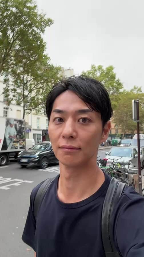 友永真也のインスタグラム：「フランスの朝んぽ🇫🇷 好き放題話してます😁」