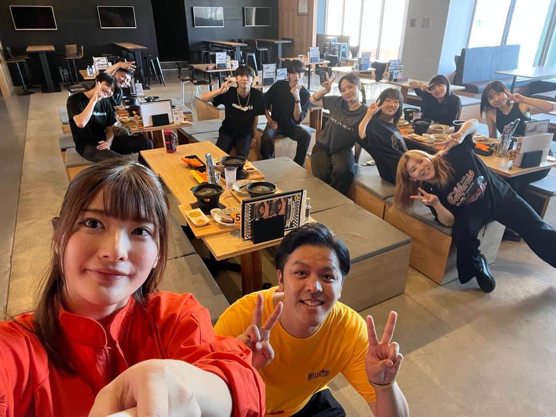 上矢えり奈のインスタグラム：「＊-＊-＊-＊-＊-＊-＊-＊  リトルステップファクトリーのみんなと👫 ヨエロスンファミリー🙌  erina.  ＊-＊-＊-＊-＊-＊-＊-＊」