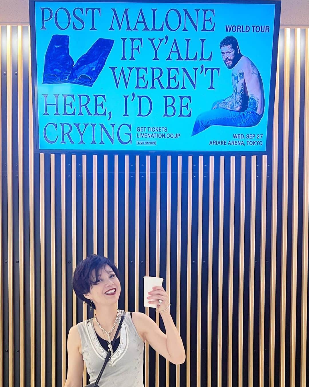 いかりさとみのインスタグラム：「LIVE前の浮かれたあれこれ(^^)♪  #postmalone #tokyo #有明アリーナ」