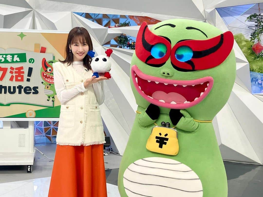 フジテレビ「めざまし8」さんのインスタグラム写真 - (フジテレビ「めざまし8」Instagram)「. くらもん🦖反省会  ⋱YouTube更新⋰ 今回は、MCを一週間担当した岸本理沙アナが登場🌟  実はきっしーはバボちゃんが大好き😘 スタジオでバボちゃんに会うと毎回かなりはしゃぎ気味❣️  そんなキッシーを見て、、、 くらもんはかなり嫉妬している様子。  #くらもん #めざまし8 #バボちゃん #岸本理沙」9月29日 17時33分 - mezamashi8.tv