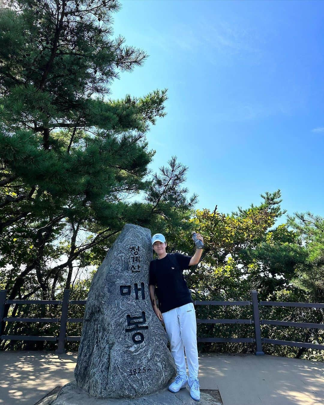 ペ・ヒギョンさんのインスタグラム写真 - (ペ・ヒギョンInstagram)「추석 알차게 보내기💪 #등산 #⛰️ #체력아_떨어지지마_」9月29日 17時34分 - baeheekyung3