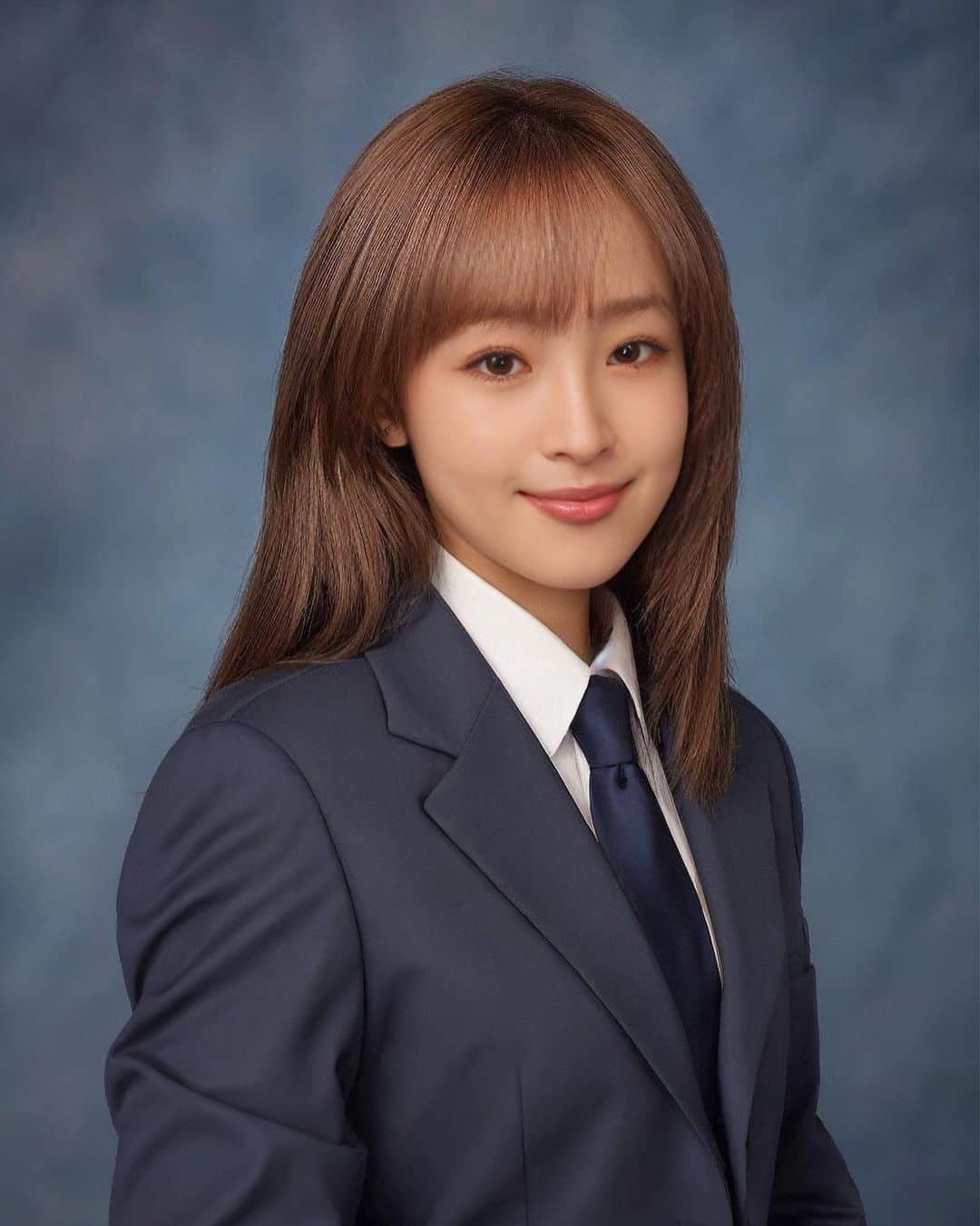大沢あかねさんのインスタグラム写真 - (大沢あかねInstagram)「この度、ＬＡ留学から無事に 帰国しました。  Thank you guys💋  #流行りのやつやってみた #プロフィール写真 #マジでこれに変えてほしい  ＬＡでは、バスケ⛹🏼‍♀️にチアガール👯‍♀️ ミスコンや ホットドッグ🌭の大食い競争にも出場しました。 マジThank youってかんじです。」9月29日 17時38分 - oosawa_akane.official