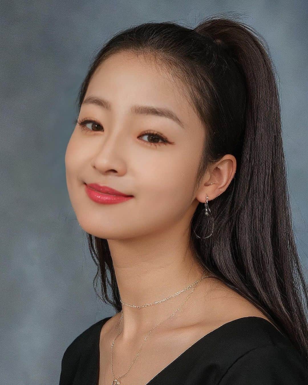 大沢あかねさんのインスタグラム写真 - (大沢あかねInstagram)「この度、ＬＡ留学から無事に 帰国しました。  Thank you guys💋  #流行りのやつやってみた #プロフィール写真 #マジでこれに変えてほしい  ＬＡでは、バスケ⛹🏼‍♀️にチアガール👯‍♀️ ミスコンや ホットドッグ🌭の大食い競争にも出場しました。 マジThank youってかんじです。」9月29日 17時38分 - oosawa_akane.official