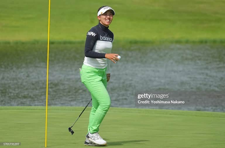 竹山佳林のインスタグラム：「Sky レディースABC杯⛳️  地元兵庫県での大会。初日が良かっただけにとても悔しいです🥲 でも最終日はノーボギーでプレーできてちょっと満足👏 少しずつ良くなってきてるので、この調子で💨  次は「かねひで美やらびオープン」🏌🏻‍♀️  #golf #jlpga #ステップアップツアー #skyレディースabc杯  #newbalance #newbalancegolf  #長谷工コーポレーション  #pinggolf  #株式会社商美コーポレーション  #株式会社リンクス #リンクスゴルフ  #株式会社achieve #teamachieve #topworksbody  #kasco #ゴルフレーヴ #palmax #titleist #angle磁気ネックレス #ustmamiya #glaux #eonsports #phiten #abiles」