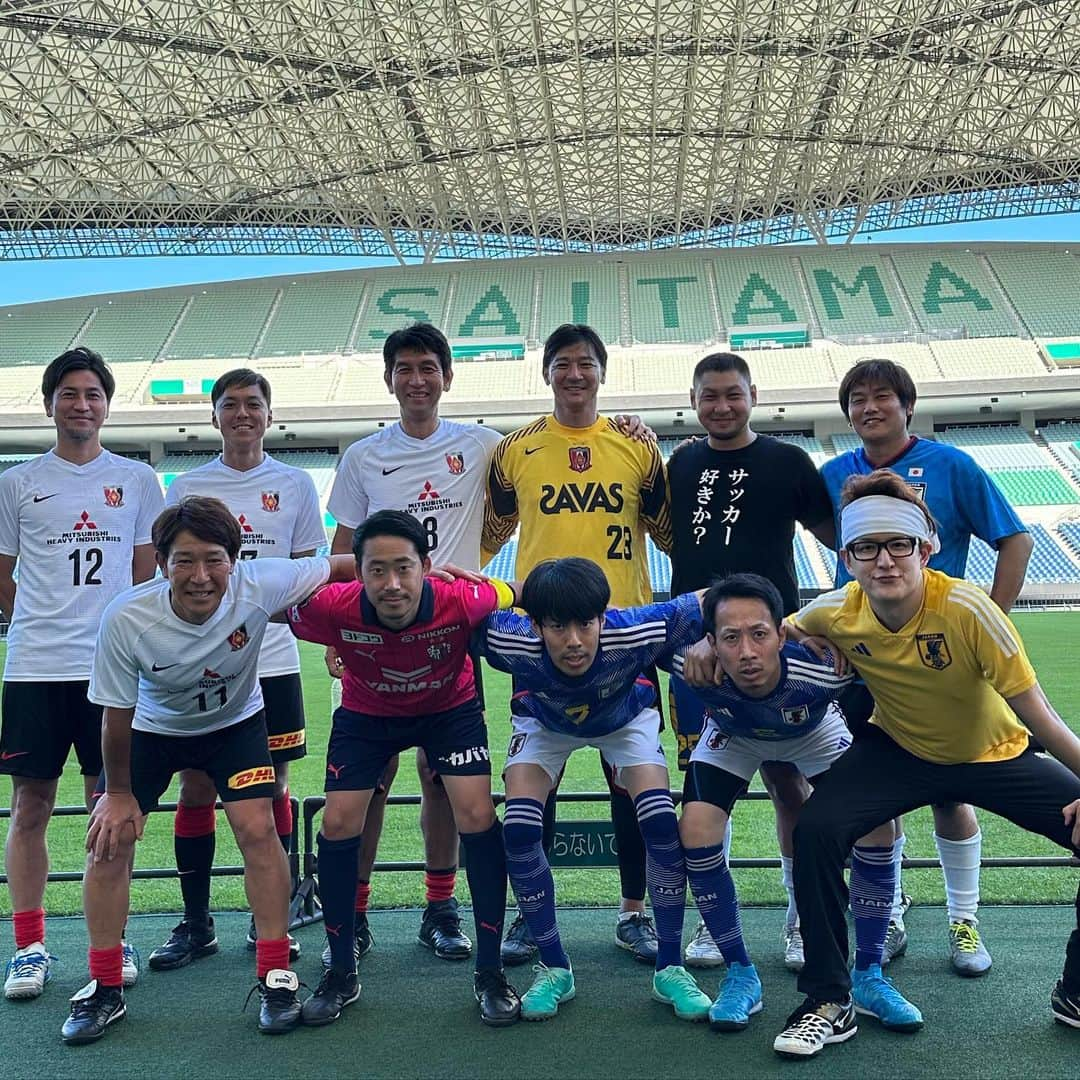 むらせのインスタグラム：「浦和レッズPKイベント⚽️浦和OBの皆さまと👀 #浦和レッズ #浦和レッズpk大会 #サッカー好きだなぁ #PK止められましたw #sy32」