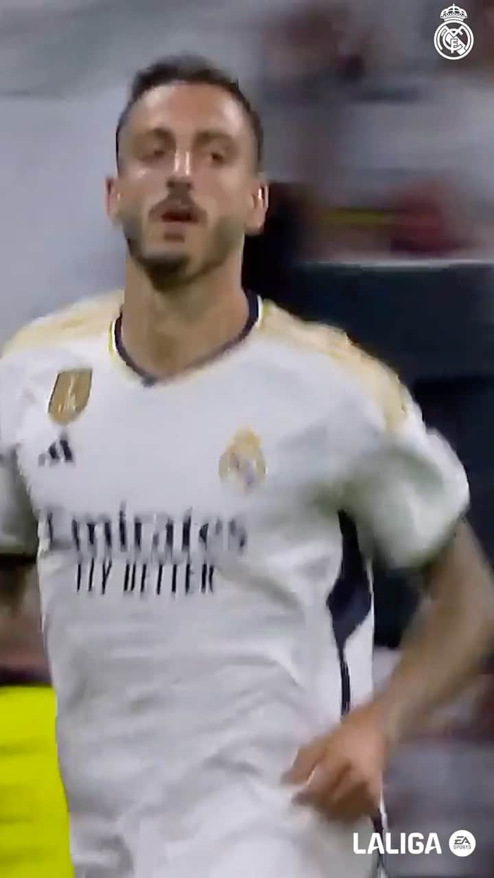 ホセ・ルイス・サンマルティン・マトのインスタグラム：「🕊️ Is it a bird? 🛩️ Is it a plane? NO, it’s @JoseluMato! 😱 ¡Qué barbaridad! 📺 FULL MATCH ON #RMPlay 👉 #Madridista Premium 🔗 Link in bio. #LaLigaHighlights」