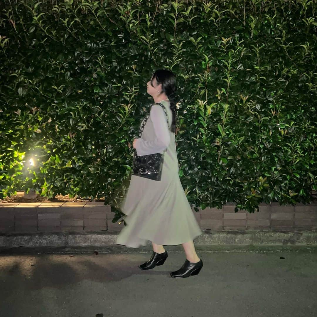 小川暖奈さんのインスタグラム写真 - (小川暖奈Instagram)「友人の結婚パーティー行った日🦆🦆💐  仕事の都合で新潟の美容院で髪セットしていったけど、東京着いた頃にはボサボサなっちゃったん💇🏻‍♀️」9月29日 18時13分 - ogawah