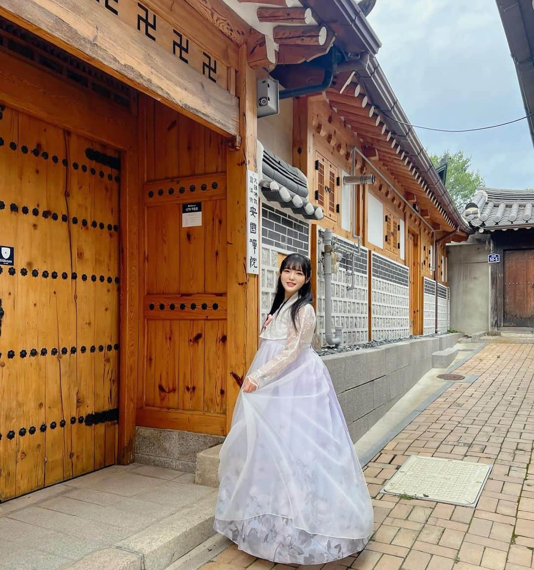 イ・グムヒのインスタグラム：「메리 추석~💞」