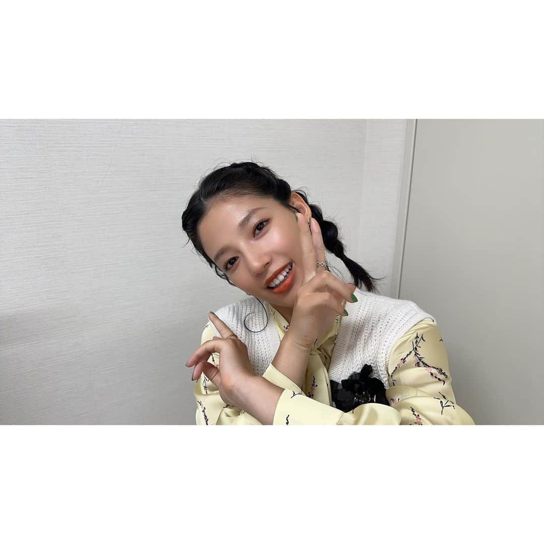石井杏奈のインスタグラム：「本日21:00〜 「所さんの学校では教えてくれないそこんトコロ！」見てね☺︎  舞台 #SHELL 11/11〜11/26 KAAT神奈川芸術劇場🫧」