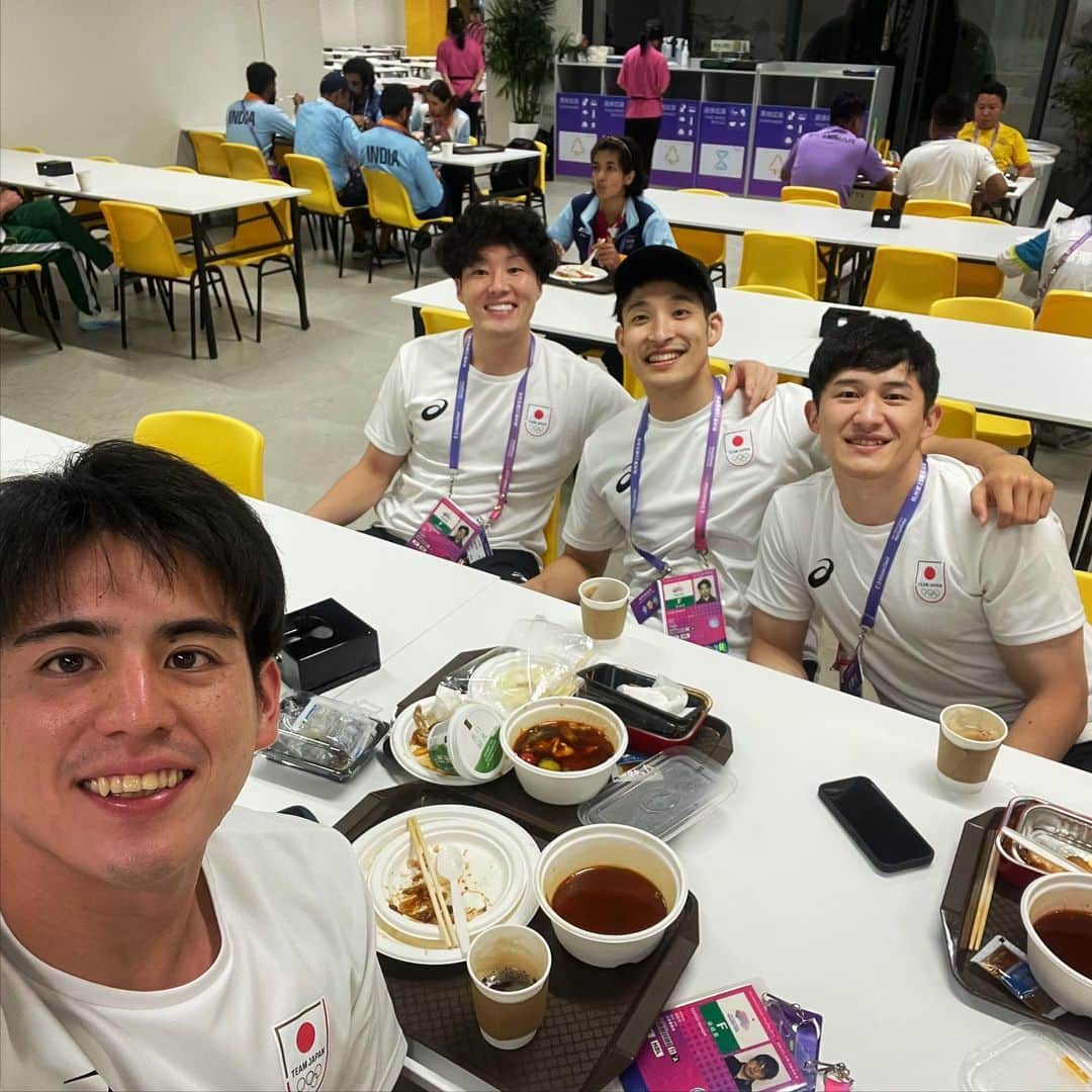 吉野樹さんのインスタグラム写真 - (吉野樹Instagram)「. #杭州アジア大会 予選ラウンド1位通過しました🇯🇵 vs Saudi🇸🇦38-29 vs Iran🇮🇷 33-21 vs Mongolia🇲🇳 53-16  メインラウンドも３連戦と過酷なスケジュールですが、 チーム全員で戦います。 応援宜しくお願いします📣  #彗星JAPAN #handball #AsianGames #がんばれニッポン @jha_national  @teamjapanjoc」9月29日 18時30分 - tatsuki.yoshino23
