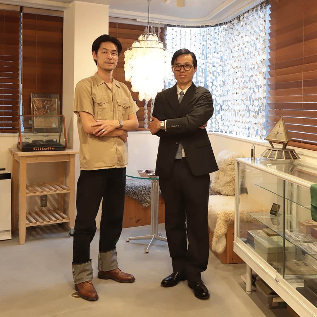 Freeport-ueno/上野さんのインスタグラム写真 - (Freeport-ueno/上野Instagram)「First Suits & First Vintage Watch  奥深い世界が広がる上野  本日はそんな上野のVintage Watch を扱うこちらの名店にお邪魔致しました。  VINTAGE WATCHES “SELECT” 東京都台東区上野6-5-1 岩坂ビル201 @select_watch.tokyo   こちらFreeportの目の前”好養軒”さんの二階にございます完全予約制の Vintage Watch専門店様。(この説明でわかる方は上野通でございます)  オーナー杉田さんが選び抜いた Vintage Watch　を一人一人に正しく伝えたいという思いから 完全予約制となっていますが、私が杉田さんにご対応頂いた感想を生意気ながらお話しさせて頂くと 販売接客というよりむしろカウンセリング対応。  来店者のニーズや悩みをゆっくり引き出し その方にあった提案をしてくれる。  困ったときの主治医のような安心感に包まれ 藤島、これまで踏み入れていなかった Vintage に片足を突っ込んでしまいました。  ちなみに私がどんな悩みをお話したかはまた別の機会に。  First Suitsを着て First Vintage Watch　を手に入れる。  藤島大人への階段登れておりますのでしょうか。  SELECT 杉田様 ご対応くださり誠にありがとうございます。  例の件 またご相談に伺いますので今後とも宜しくお願い致します。  #vintageWatch#select#上野セレクト  #dcwhite  #Freeport#Freeportueno #上野セレクトショップ」9月29日 18時40分 - freeportueno