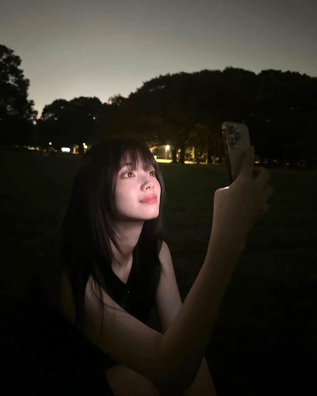 南琴奈のインスタグラム：「🌕🖤」