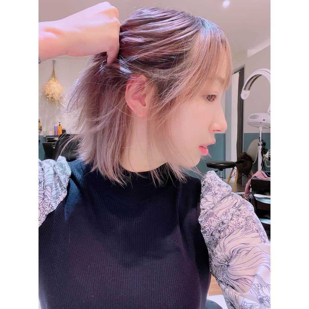 のインスタグラム：「いい色なんだが 何色なのかわからん🤣 でもすき！ ただ色が落ちただけの色👆」