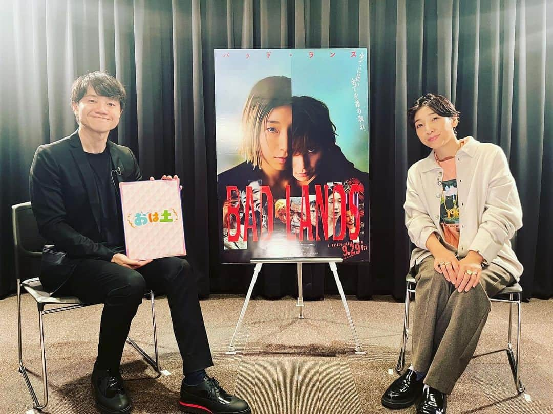 朝日放送「おはよう朝日土曜日です」のインスタグラム：「映画「BAD LANDS」主演の#安藤サクラ さんにインタビュー🌸 #badlands #ドどんとエンタメ #9月30日放送#見てね  #おは土#おはよう朝日土曜日です#ABCテレビ #北村真平#ABCアナウンサー」