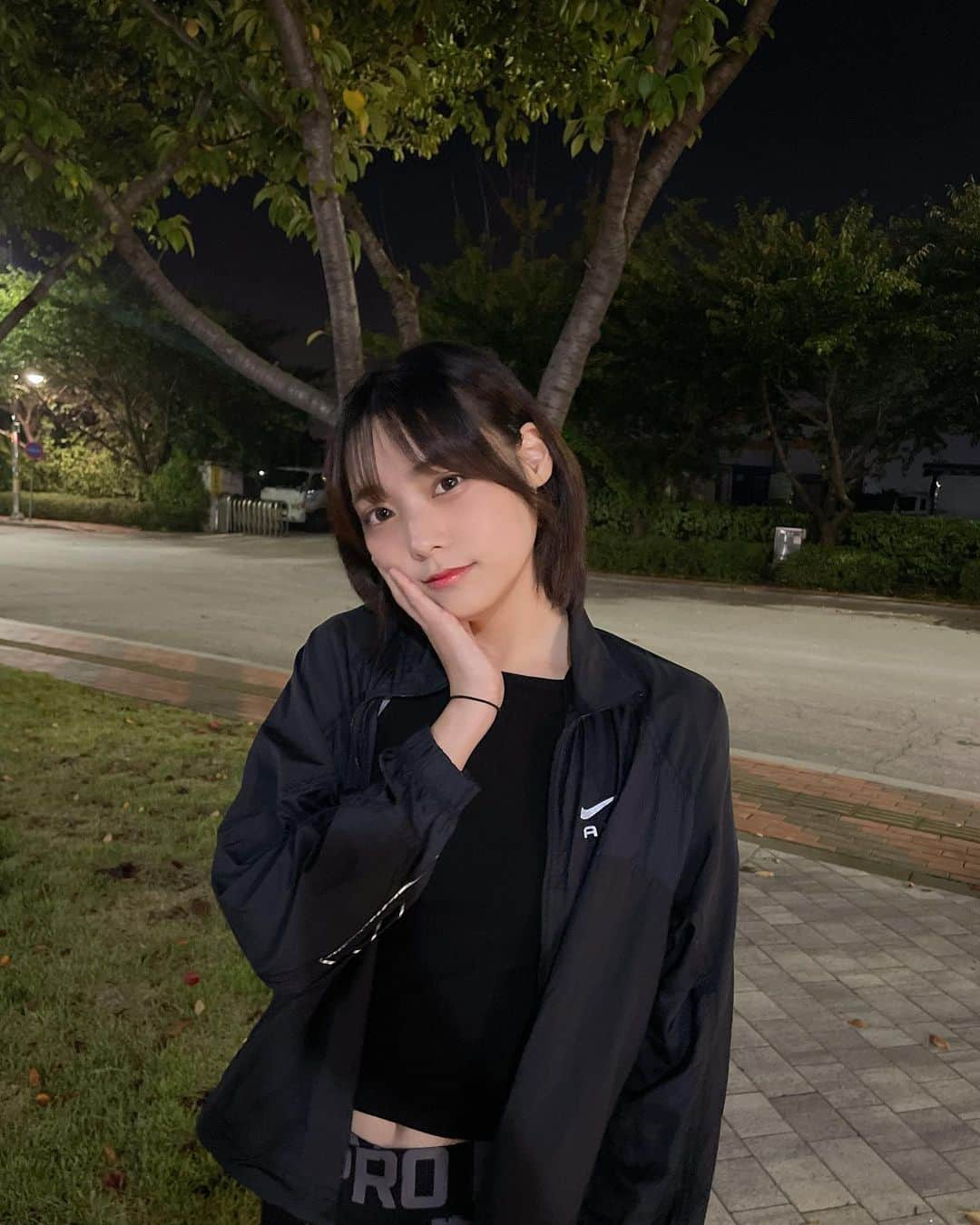 李始燕のインスタグラム：「💫 #한가위 에도 🌕보면서 운동하기」