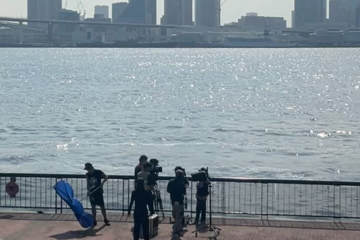 のインスタグラム：「（ウソ婚投稿続いておりますが…🙇🙏） 改めて、全12回ご視聴いただきありがとうございました💐  八重を通して「本当」の尊さ・大切さ、そして難しさを実感しながら過ごせた日々はとっても特別でした。 蛭田さんの紡ぐ世界が大好きです！  そして、ウソ婚チームの皆さんに出会えたことが何より幸運すぎました🏹🤍 またどこかで会えるよう精進します😶」