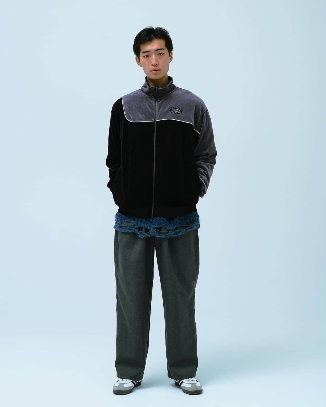 FLAGSTUFFのインスタグラム：「F-LAGSTUF-F 2023AW Collection  •23AW-FS-11 TRACK JACKET  •23AW-FS-18 BAGGIE SLACKS  Photographer : @kyohei34  Model :  @sota_yamagami」
