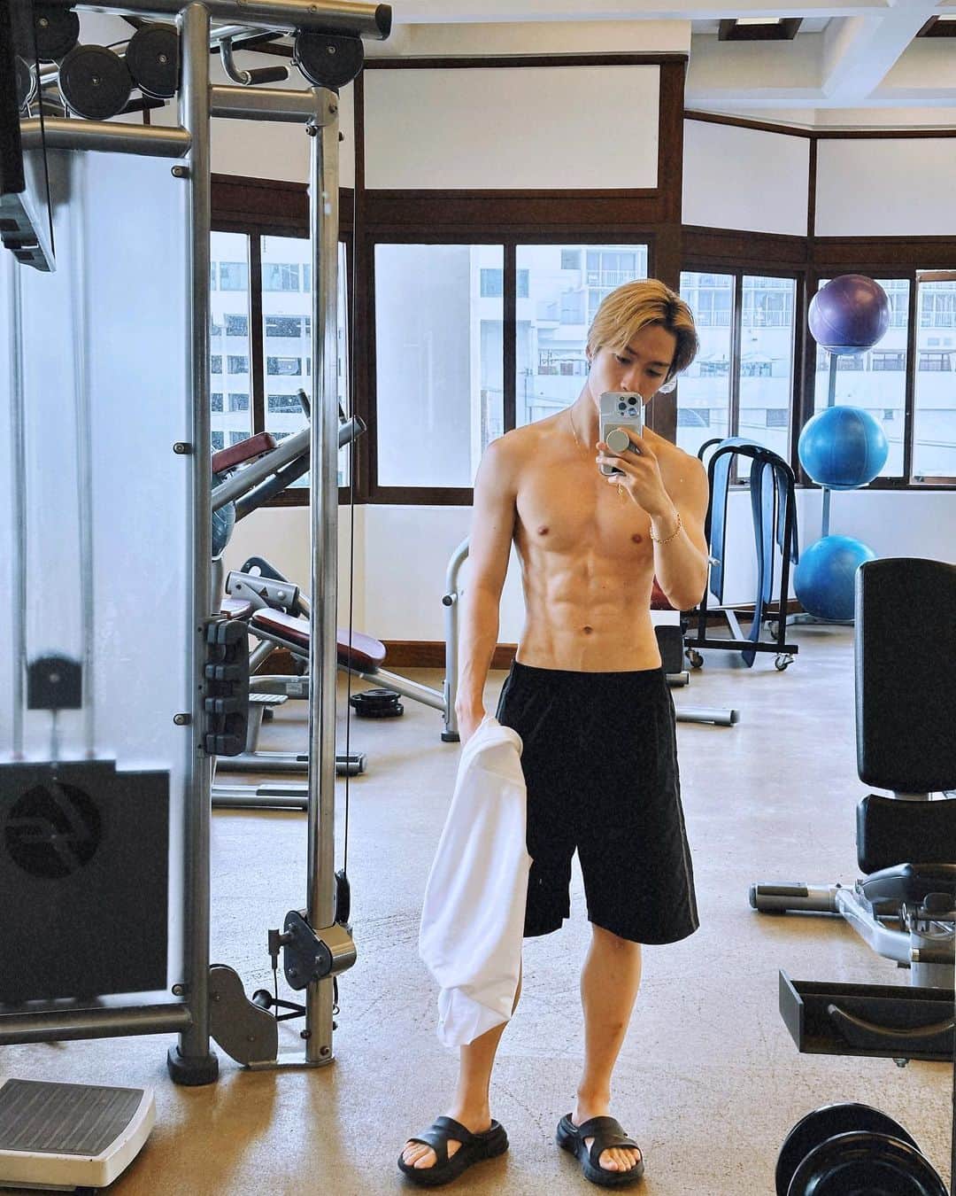 のインスタグラム：「🔥」