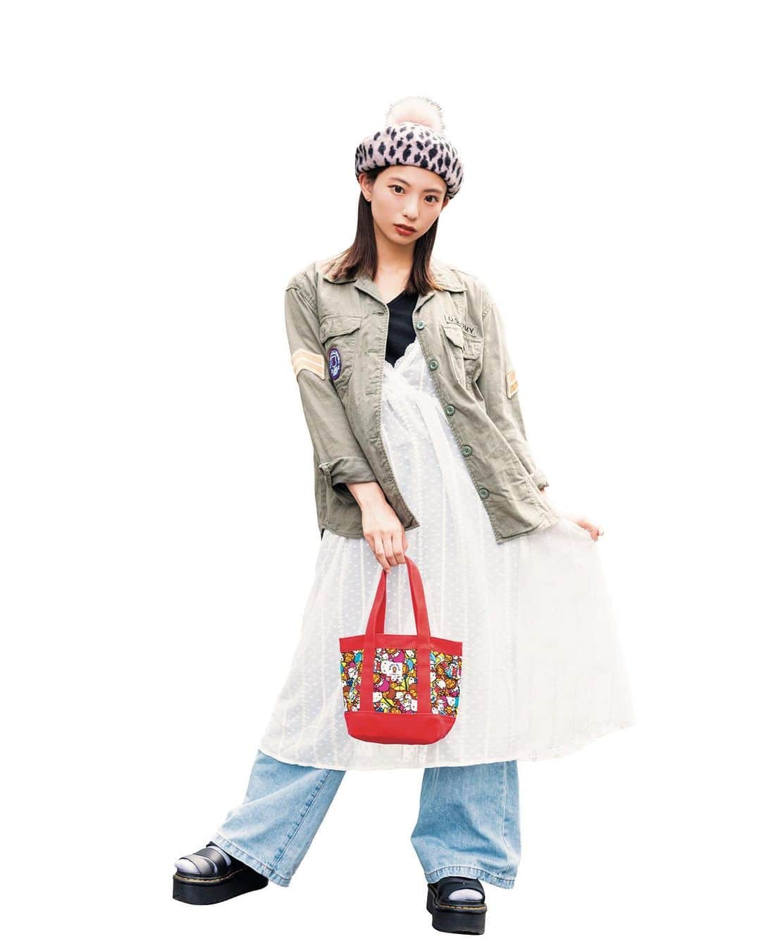 東条澪のインスタグラム：「本日9/29にZipper2023秋号発売されました✨  ぜひ買ってねん🫶  アンケートもよろしくお願いします😣💕  #zipper #magazin #雑誌 #fashion #プラチナムプロダクション #model #rq #jd #japan」
