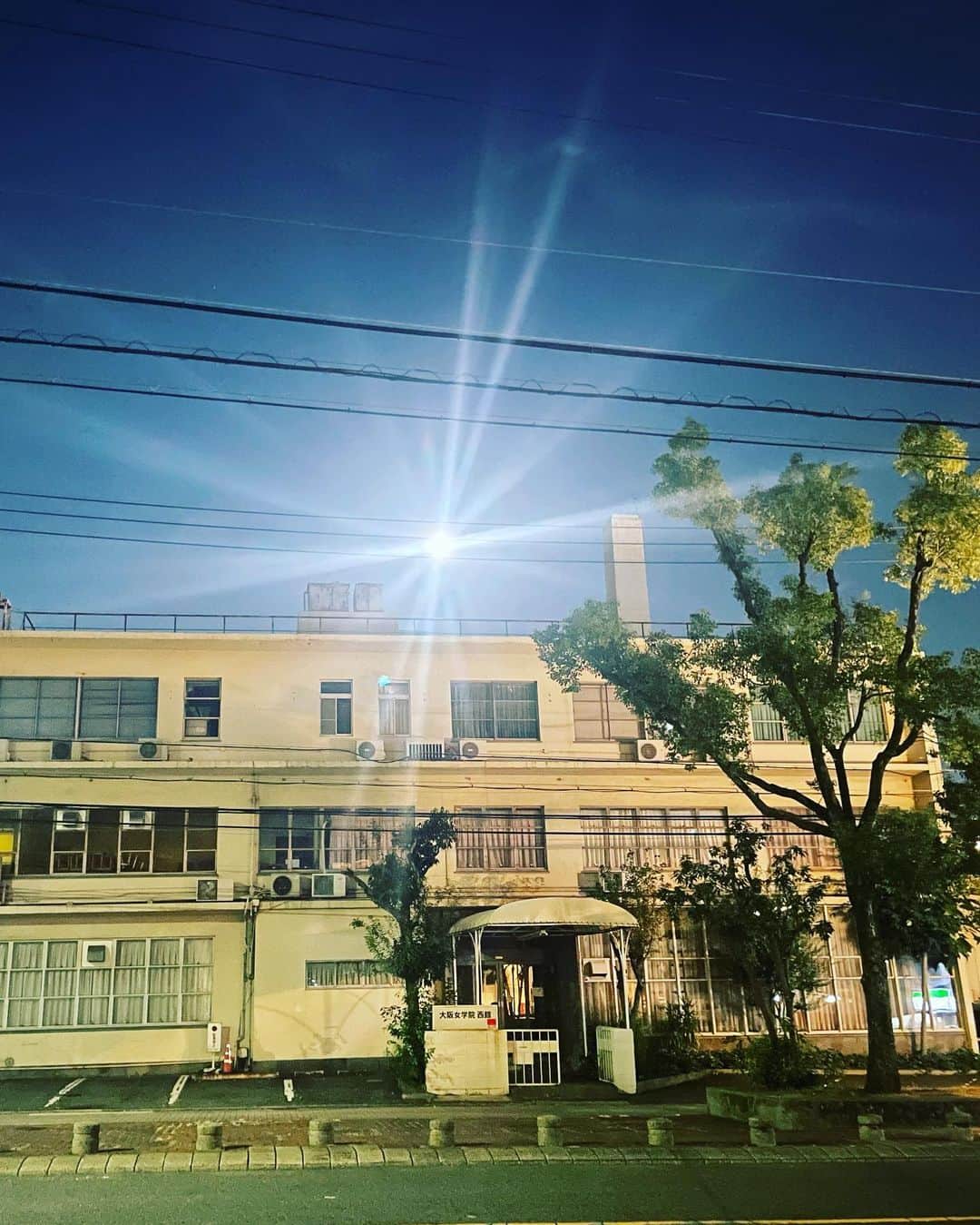 宮田麺児さんのインスタグラム写真 - (宮田麺児Instagram)「満月撮れた。見れた #中秋の満月 #月 #満月 #ながほり」9月29日 19時41分 - miyatamenji