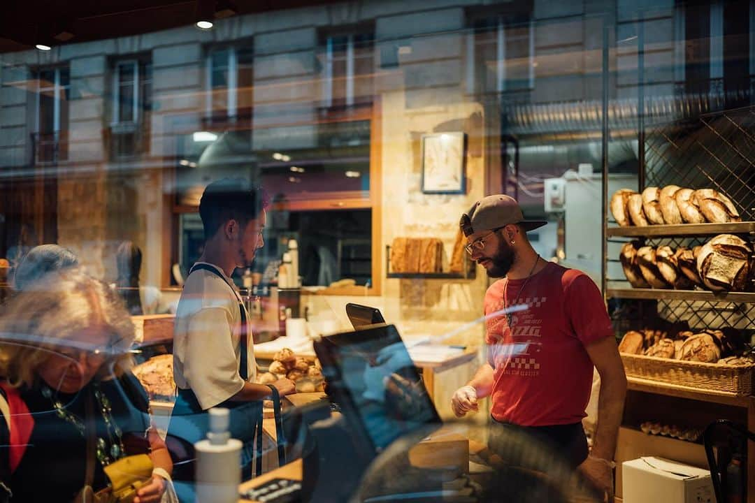 江﨑文武のインスタグラム：「🥖  #LeicaM10D」