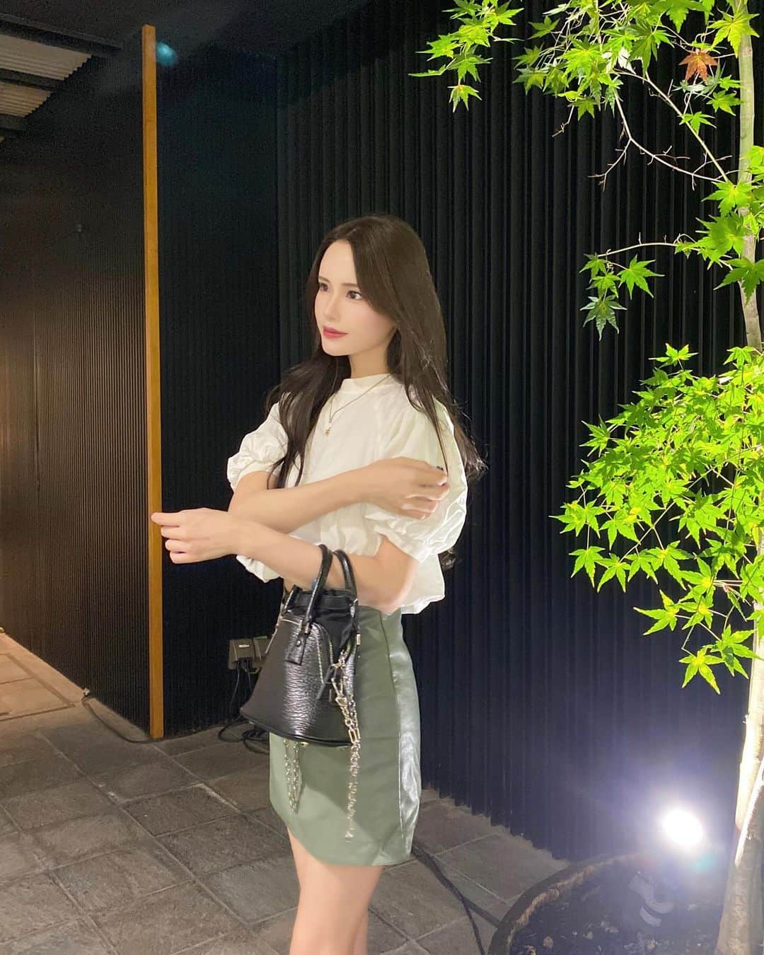 のインスタグラム：「叔母とご飯行った時の🍽 いつもちゃんと食べなさいって お土産まで用意してくれる🥹🤍」