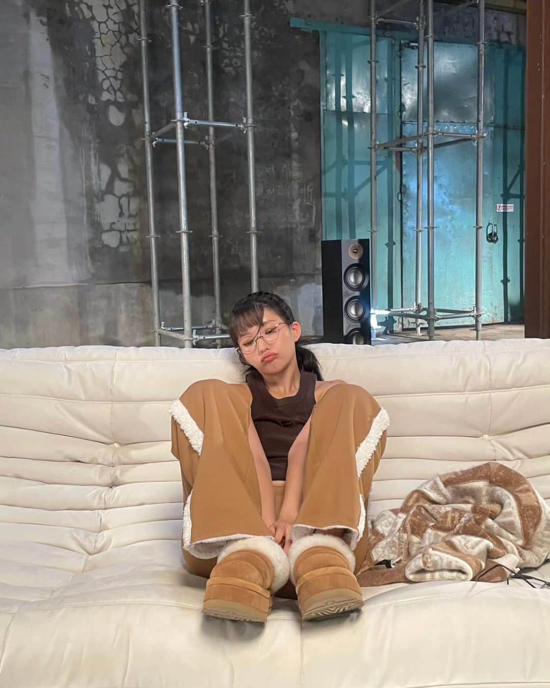 のインスタグラム：「너무너무너무 맘에드는🤎 UGG🤎」