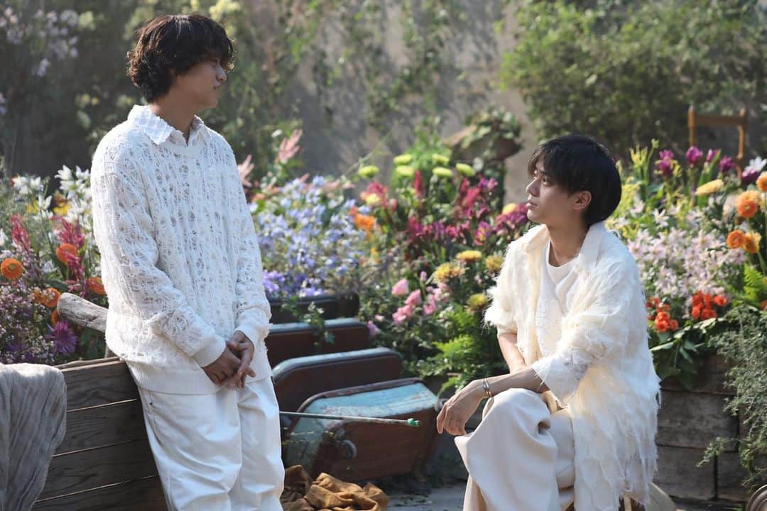 King & Princeのインスタグラム：「⁡ #KingandPrince #愛し生きること #MAGICWORD #KP_ノンノ11月号 #Another_KP_Magazine」
