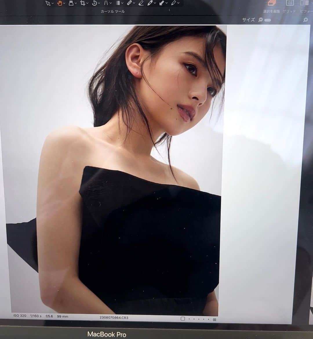 出口夏希さんのインスタグラム写真 - (出口夏希Instagram)「🖤」9月29日 20時08分 - natsuki__deguchi__official