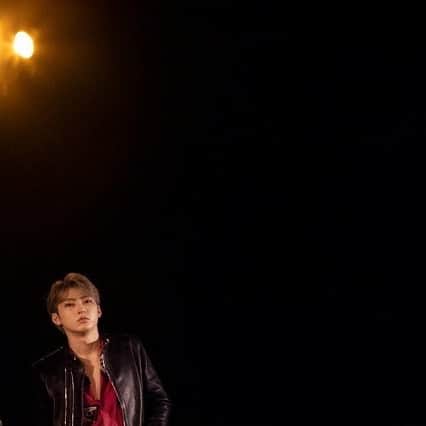 超特急のインスタグラム：「.  9/29(金) 新曲「Lesson Ⅱ」配信  #超特急_LessonⅡ」