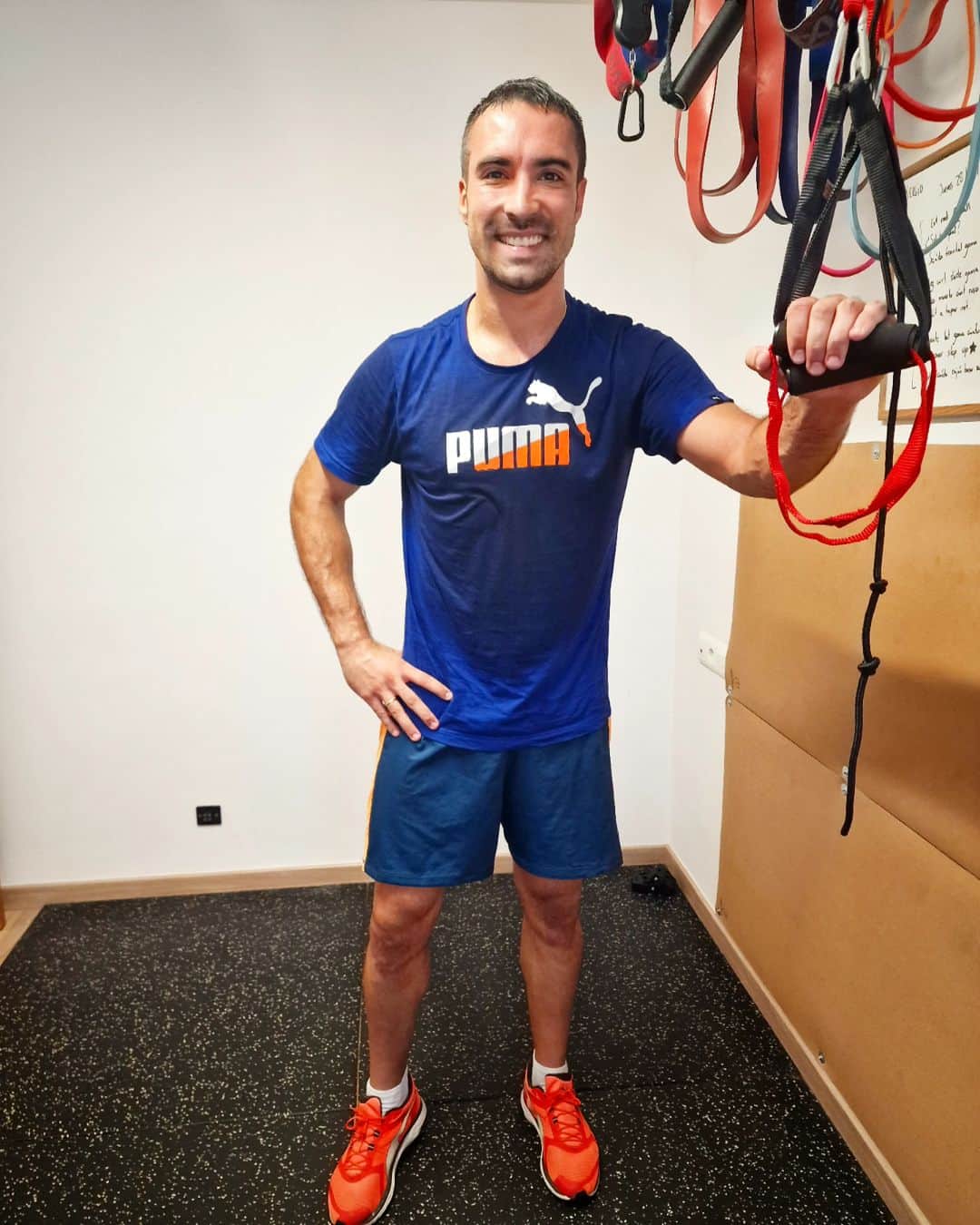 セルヒオ・アセンホ・アンドレスのインスタグラム：「¡Gran semana de trabajo! Siempre con una sonrisa😁💪」