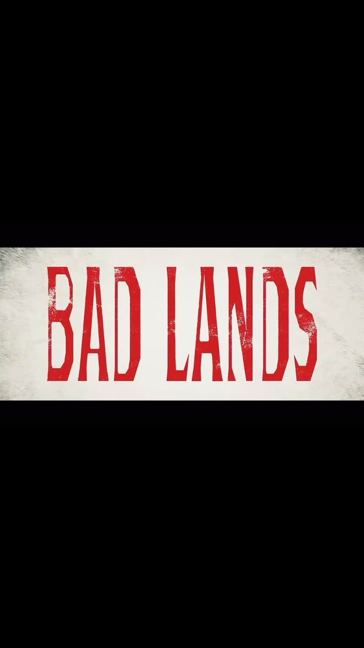 中村祐美子のインスタグラム：「＼お知らせ／  本日公開の、映画『BAD LANDS』に出演しています。  憧れの原田眞人監督作で、秘書室のお局、磯部を演じさせていただきました。  黒川博行さん原作を、安藤サクラさん主演で実写化。 ドキドキハラハラしながら、楽しんで頂きたい作品です！  全国約350館で上映中です。 是非お近くの劇場でご覧ください！！👏  #BADLANDS #原田眞人 監督 #安藤サクラ さん #山田涼介 さん #劇場公開映画」