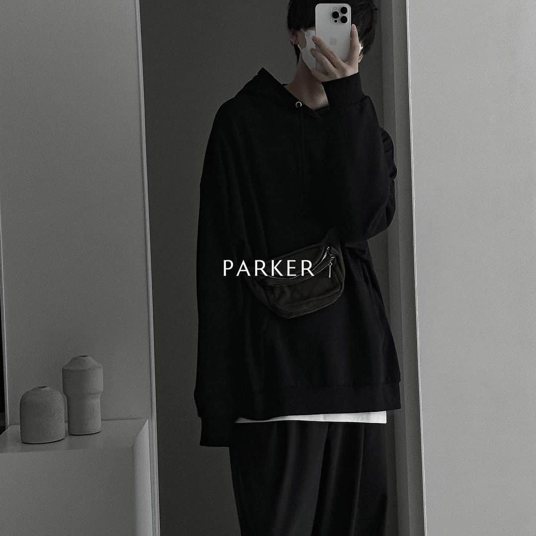 JUN / Yohukasiのインスタグラム：「Parker  シンプルだけど毎年大人気の ヘビーウエイトなオーバーパーカー。  coming soon / @remer_official   #remer #23aw」