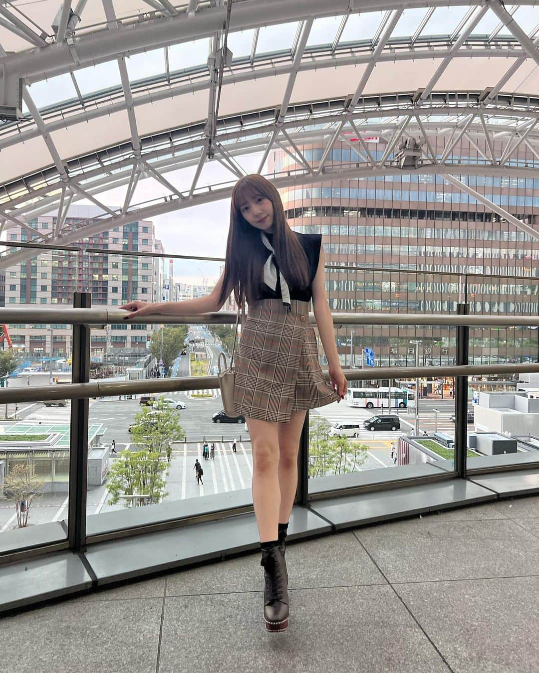 坂本りののインスタグラム：「#りのうぇあー  も秋服に〜🍁🤎」