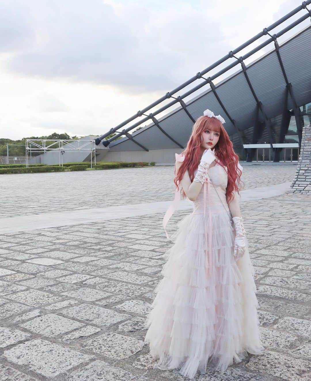 LARMEさんのインスタグラム写真 - (LARMEInstagram)「🪞 𝒫𝓇𝑒𝓈𝑒𝓃𝓉   IDOL RUNWAY COLLECTION  オフショット⛅ 🤍femme fatale 戦慄かなのちゃん 頓知気さきなちゃん 🤍かすちゃん 🤍実熊瑠琉ちゃん の2ショットサイン入りチェキを  8名様にプレゼント📷🫧  📢LARME 058 巻頭特集にて 『今の私、これからの私』について 4人にインタビューしているよ🪽 そちらもぜひcheckしてね！  ┈┈┈┈┈┈┈┈┈┈┈┈┈    𓊆  応募方法 𓊇  ① @larmemagazine をフォロー  ② 本投稿にいいね   ③ 希望のチェキ番号をコメント📝   🔔抽選対象は𓊆 公開アカウントのみ 𓊇となります。    𓊆  期間 𓊇  9/29(金)〜10/6(金)23:59まで  ※該当のプレゼントキャンペーンの投稿 どちらにもご応募いただけます。   #LARME #larmemagazine #larmemodel #larme058 #ラルム #ファッション絵本 #LARMEモデル #プレゼントキャンペーン #プレキャン #プレゼントキャンペーン実施中 #サイン入りチェキ #チェキ #サイン #サイン入り #戦慄かなの #頓知気さきな #femmefatale #かす #実熊瑠琉」9月29日 21時07分 - larmemagazine