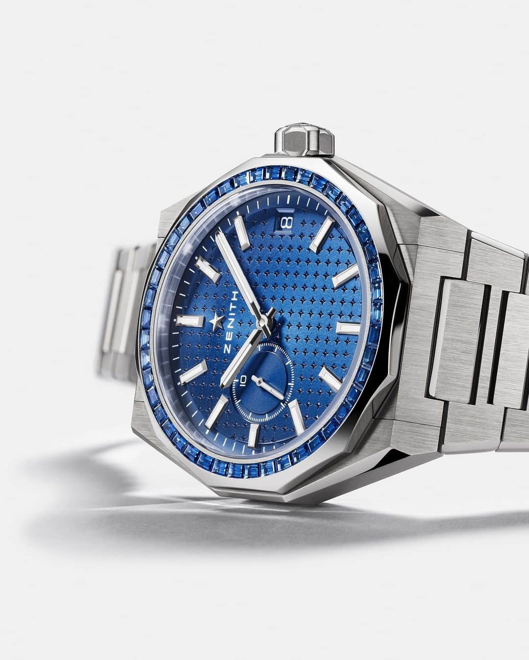 のインスタグラム：「#SkylineSapphire: Featuring the bold architectural lines and unwavering robustness of the DEFY Skyline, now with the added blue sparkle of 45 baguette-cut blue sapphires expertly set on the iconic bezel.」