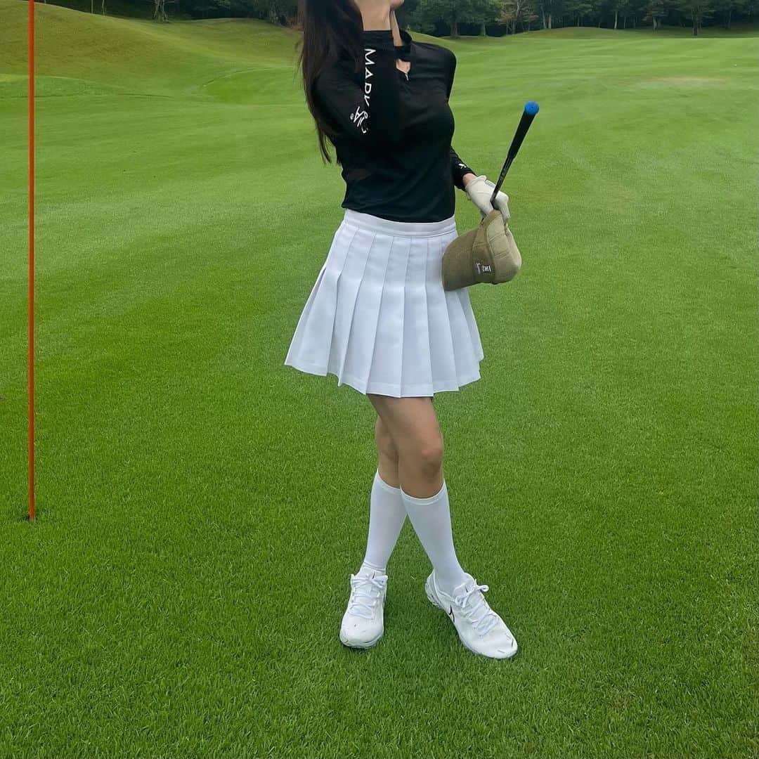 セレイナ・アンさんのインスタグラム写真 - (セレイナ・アンInstagram)「そもそも、体育の成績2の人間ですもの、 ゴルフのなうスコアなんて言えないレベルです。完全に居残り組です。でも見ててください、『セレイナ、road to 100切り~人はカワレル~編』はじめます！！！！  #roadto100切り #golfgirls #golfbabes #ゴルフ女子 #ゴルフコーデ」9月29日 21時02分 - celeinaann