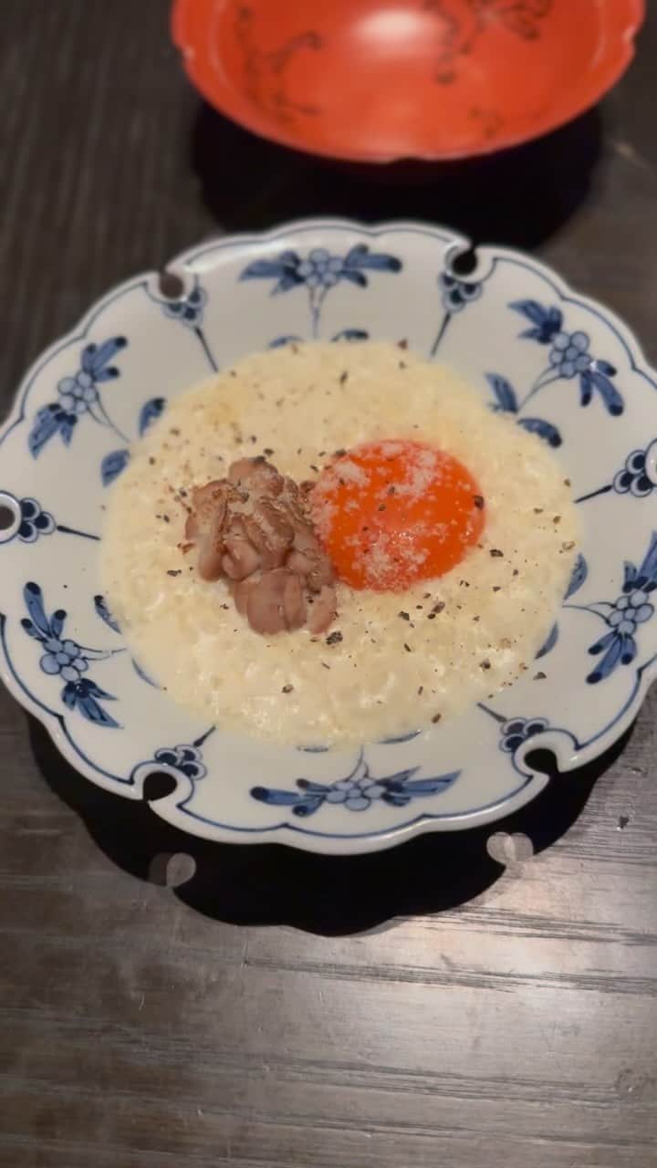 のインスタグラム：「みんな大好き！ 『(惚)オ向イ上ル』の白子チーズリゾット！ 　 #惚オ向イ上ル #具義居酒屋2023 #具義代官山2023」