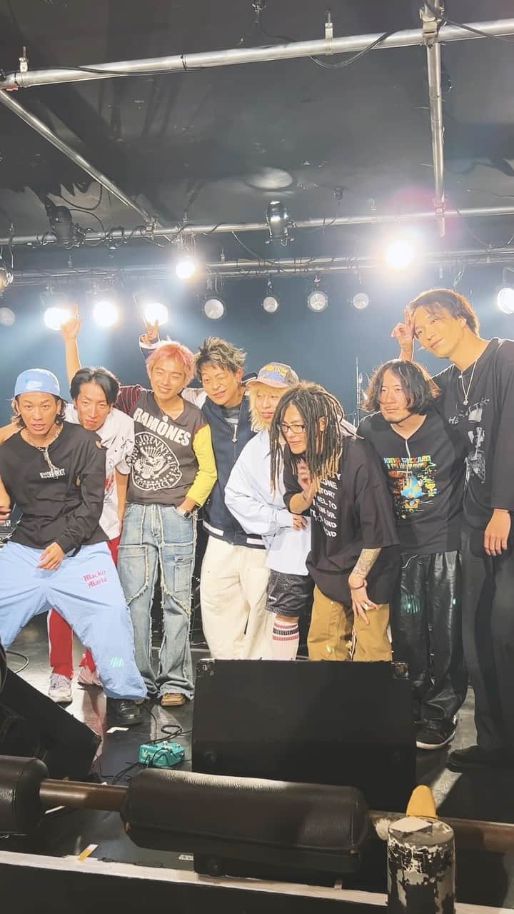 THE ORAL CIGARETTES のインスタグラム：「THE ORAL CIGARETTES presents "WANDER ABOUT 放浪 TOUR 2023 北海道 編"  2023/9/21 北見ONION HOLL 2023/9/22 帯広MEGA STONE 2023/9/24 旭川CASINO DRIVE Thank you, SATOH!!! @s.a.t.o.h_   #オーラル_放浪TOUR」