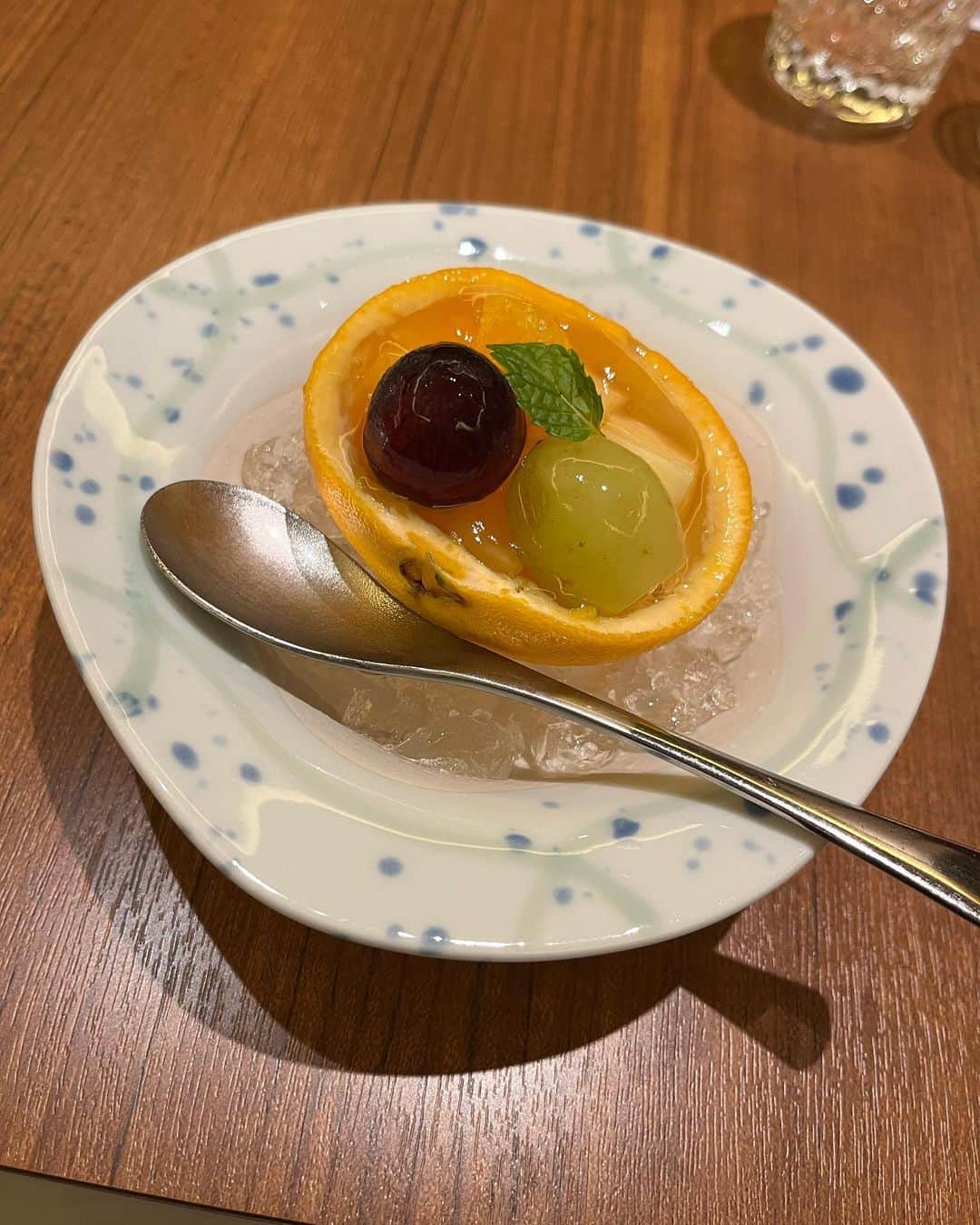 尾崎里紗さんのインスタグラム写真 - (尾崎里紗Instagram)「明日イベントがあり広島入り🍁 とても美味しいご飯をご馳走になり、楽しい時間でした！ ⁡ 明日、広島の方々とお会いできるのを楽しみにしています😊 ⁡ ⁡ ⁡」9月29日 21時33分 - risaozaki410