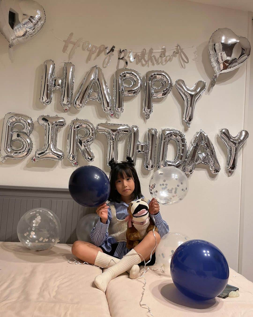 くーちゃんのインスタグラム：「くーちゃん今日誕生日でした🎂みんなお祝いメッセージいっぱい送ってくれてありがとう🙏✨」