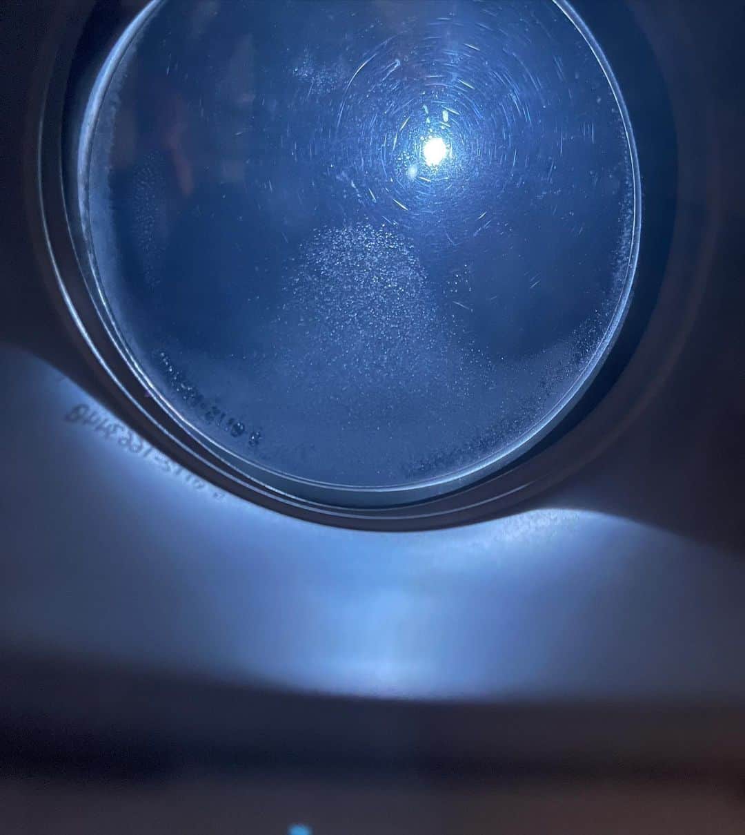 和泉元彌のインスタグラム：「曇り空も多いらしい #中秋の名月 の今夜  #満月 を見ることができました。  #jal JALさん素敵なフライト ありがとうございました。」