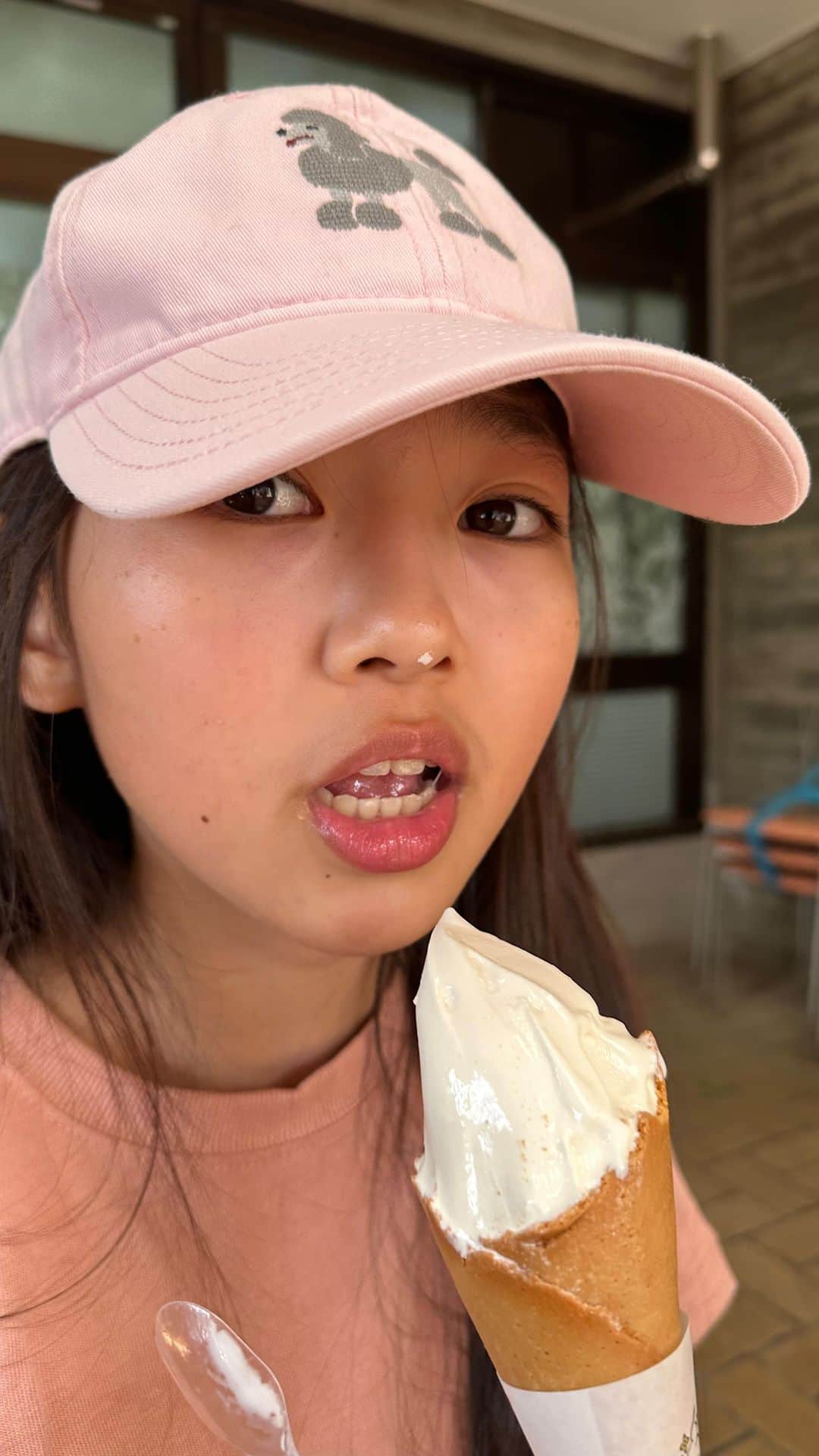 簑島三佳のインスタグラム：「リリと久々LIVE  1週間限定で残します  美容の事紹介してなかった💦  コスメはまたポストしますね！  cardigan.one-piece… @maison.ellie_official   @lily.gooddays  #MAISONELLIE」